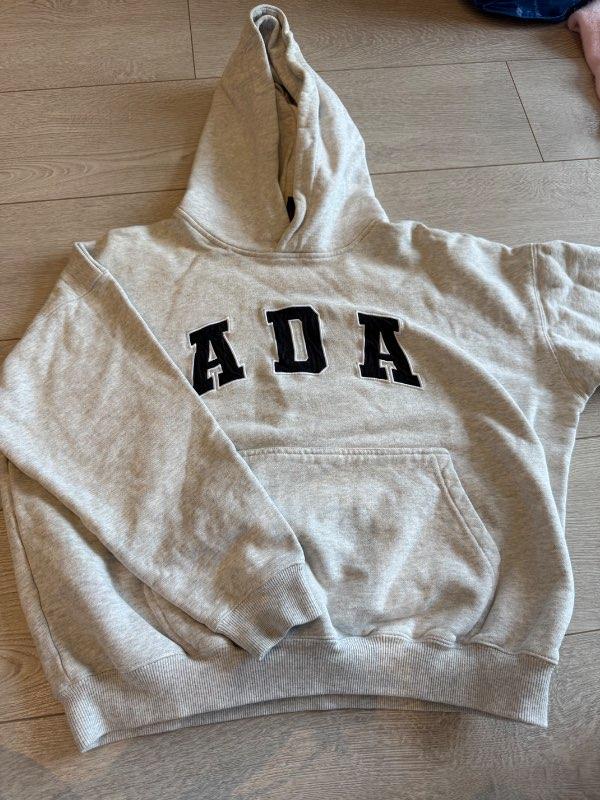 Adanola sport hettupeysa