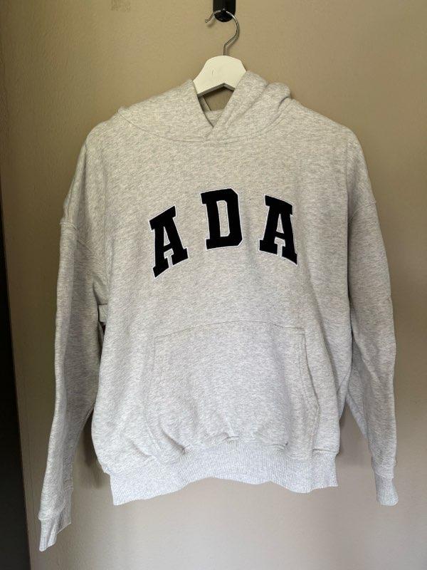 Adanola sport hettupeysa