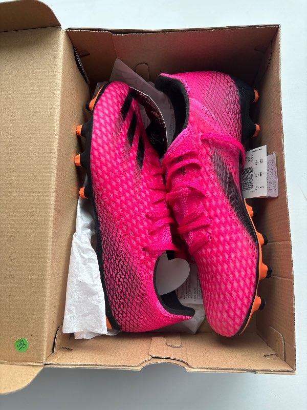 Adidas bleikir takkaskór
