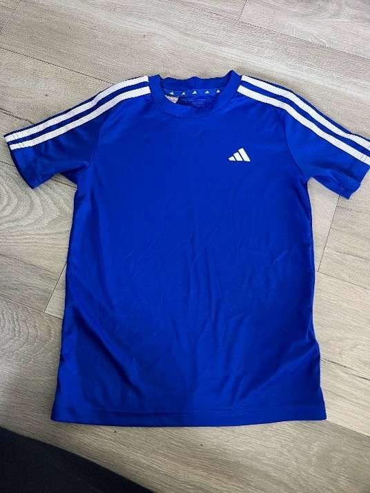 Adidas bolur