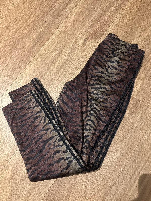 Adidas leo