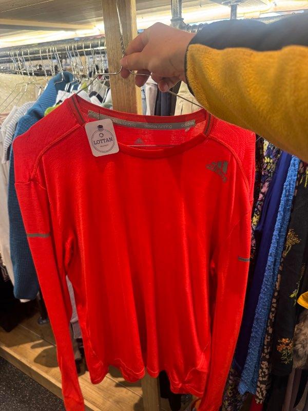 Adidas orangebolur