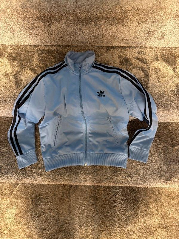 Adidas peysa blá