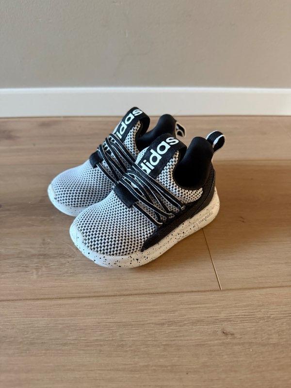 Adidas skór