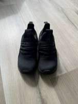 Adidas skór