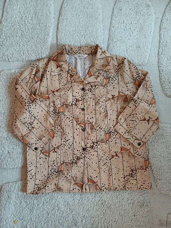 Beige mynstruð 70s skyrta