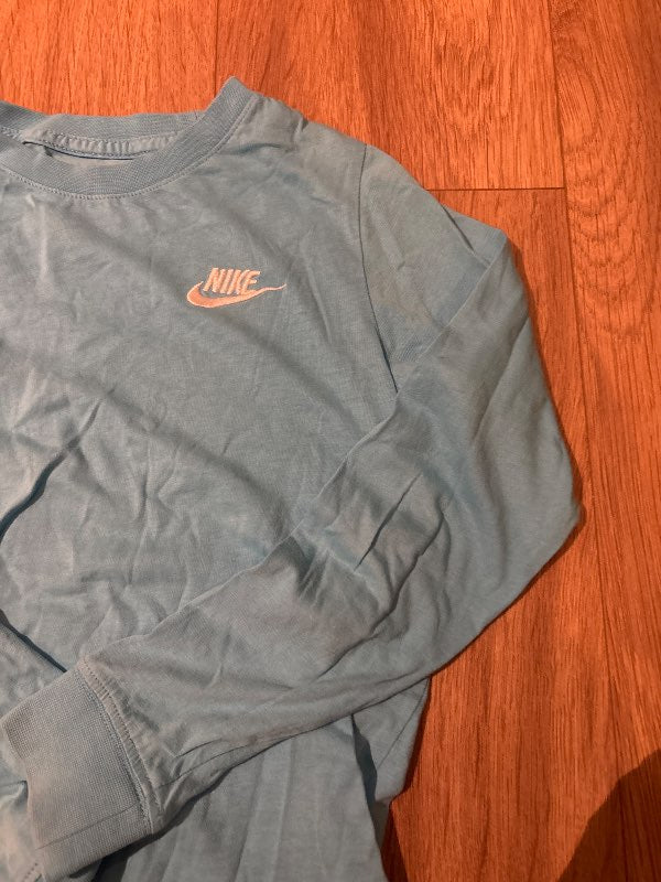 Bla nike peysa