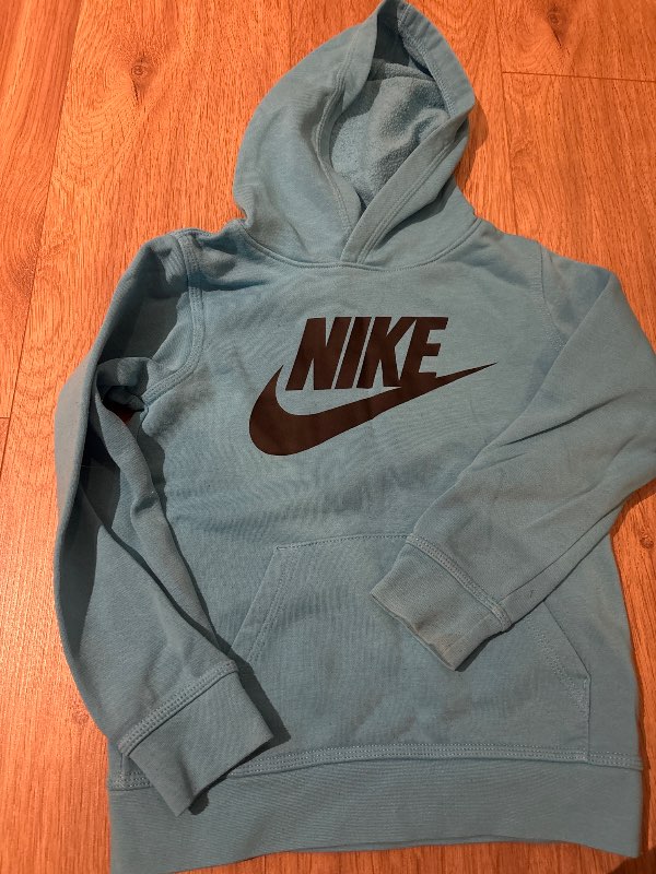 Bla nike peysa