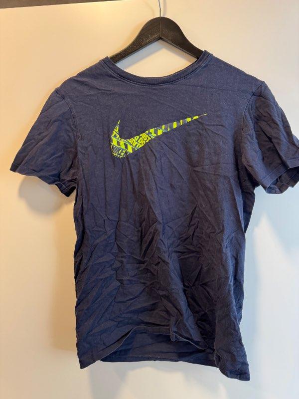 Blár nike bolur