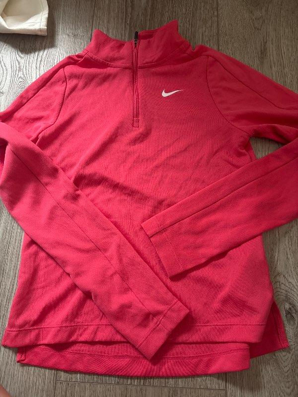 Bleik Nike peysa