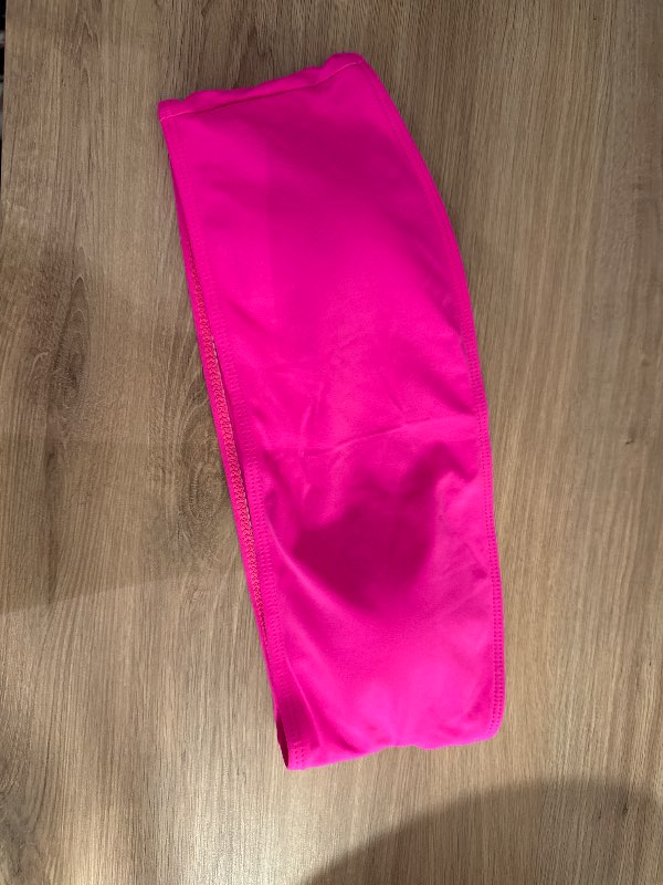 Bleikur bikini toppur