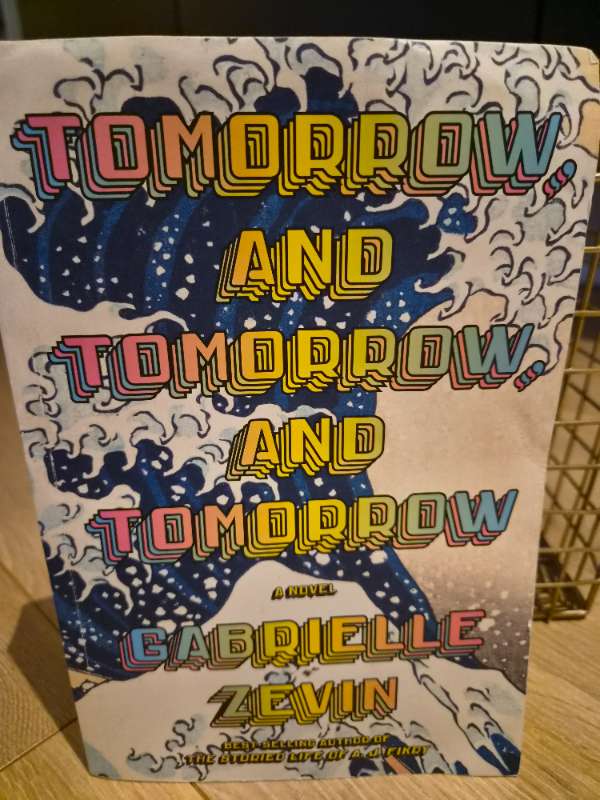 Bók Tomorrow and tomorrow and tomorrow