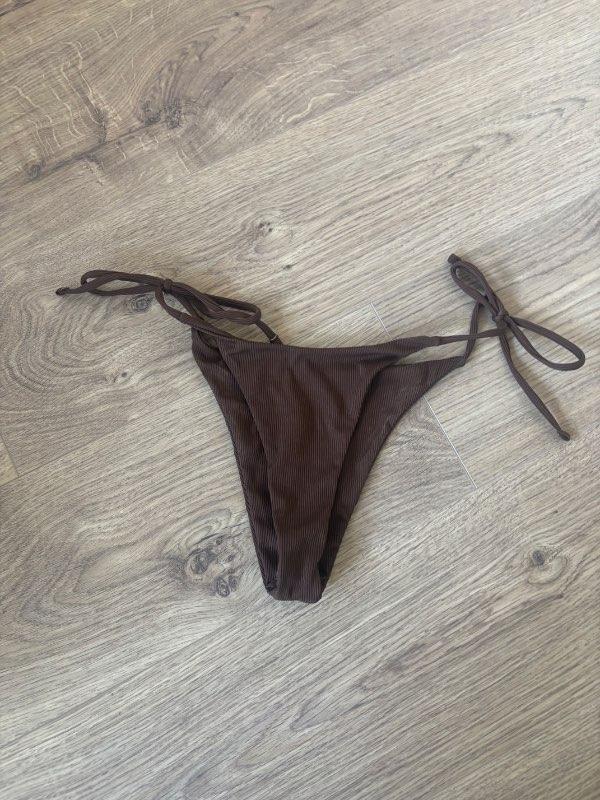 Brún bikinibrók