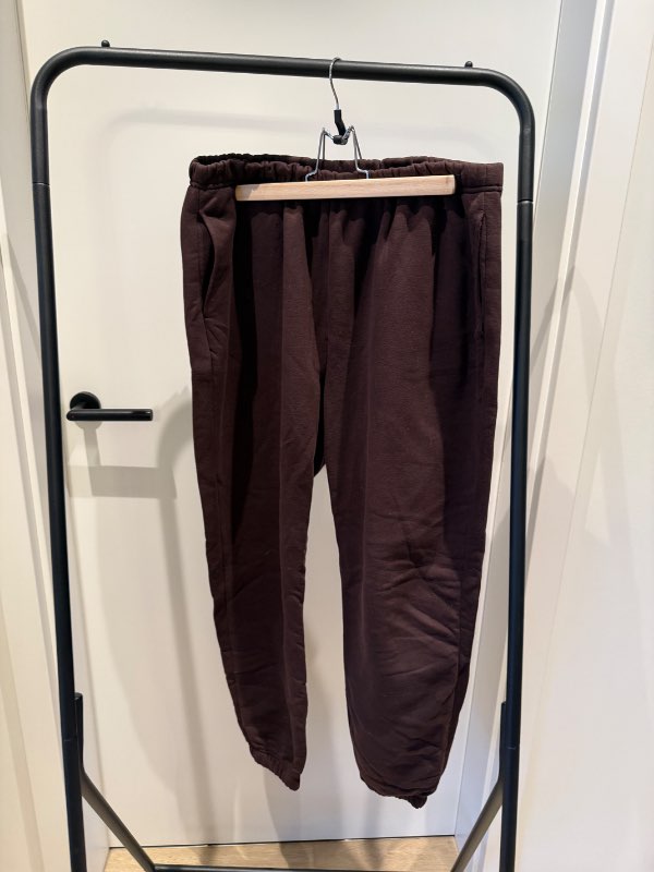 Brúnar jogging buxur - Gina Tricot