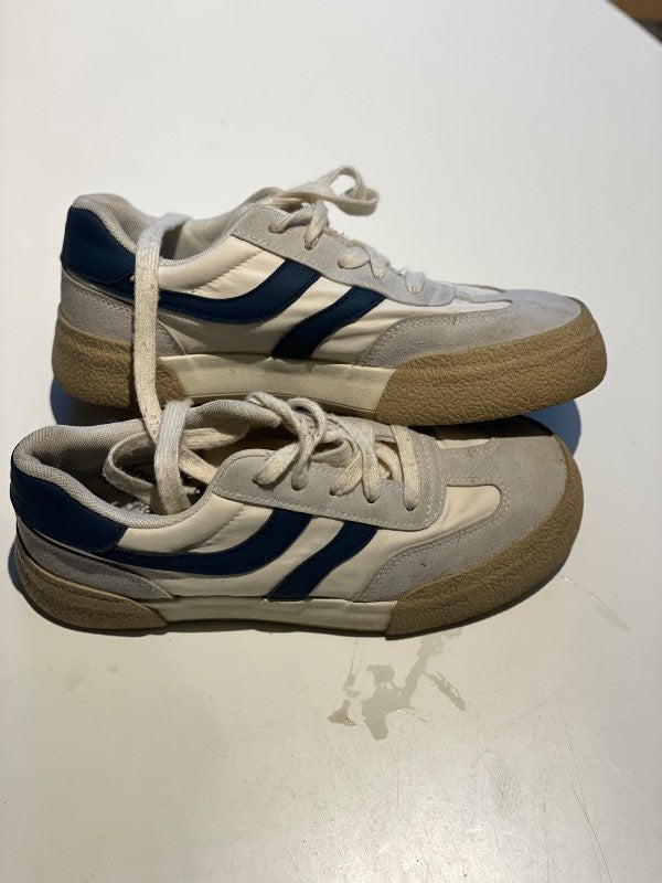 CROPP shoes || G