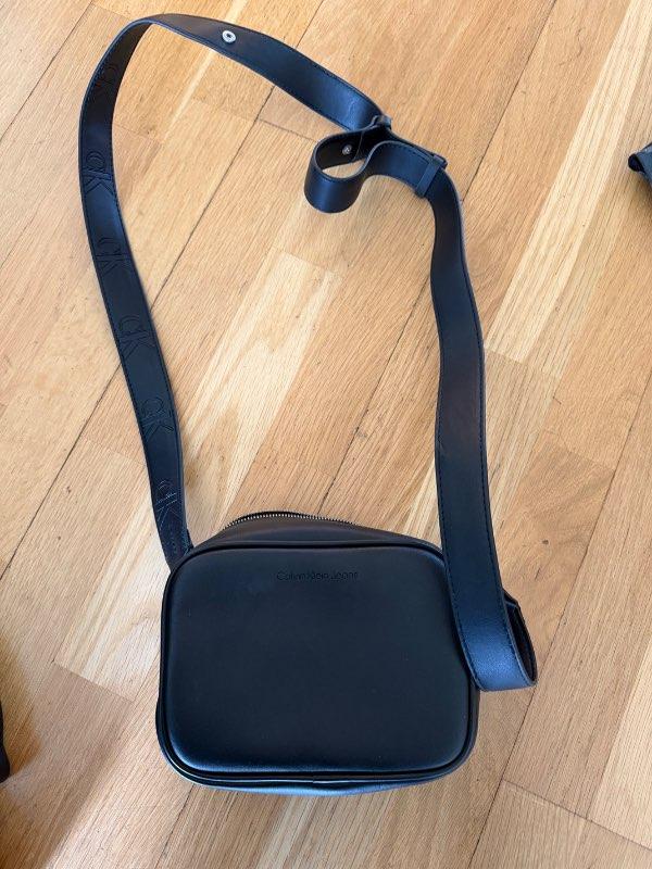 Calvin klein taska