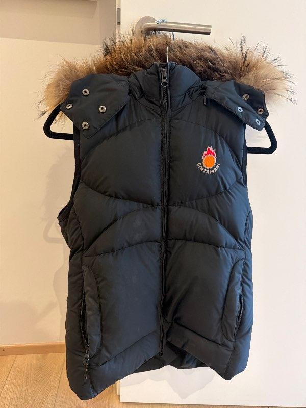 Cintamani vesti