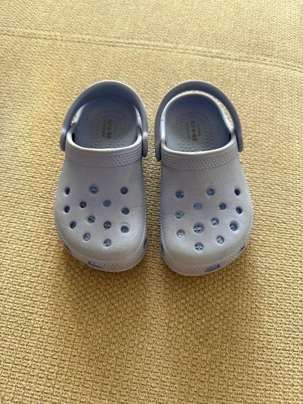 Crocs fjólubláir