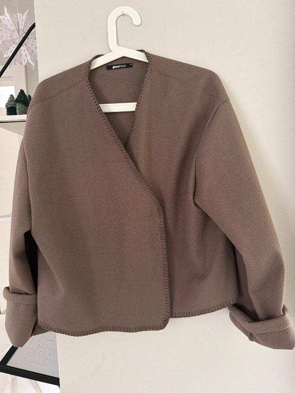 Flísjakki úr Ginu Tricot