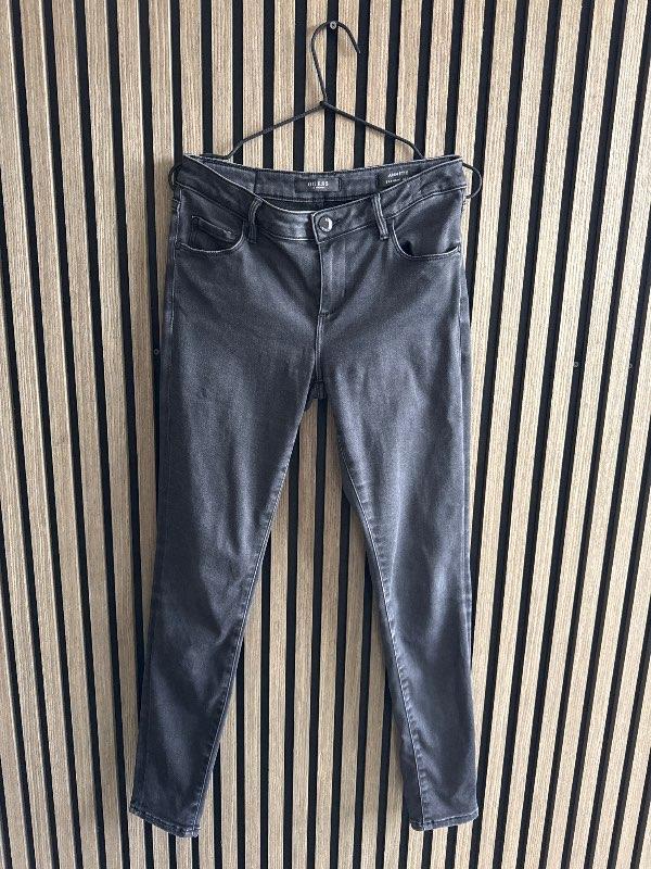 Gallabuxur Guess Thermo teygjanlegar