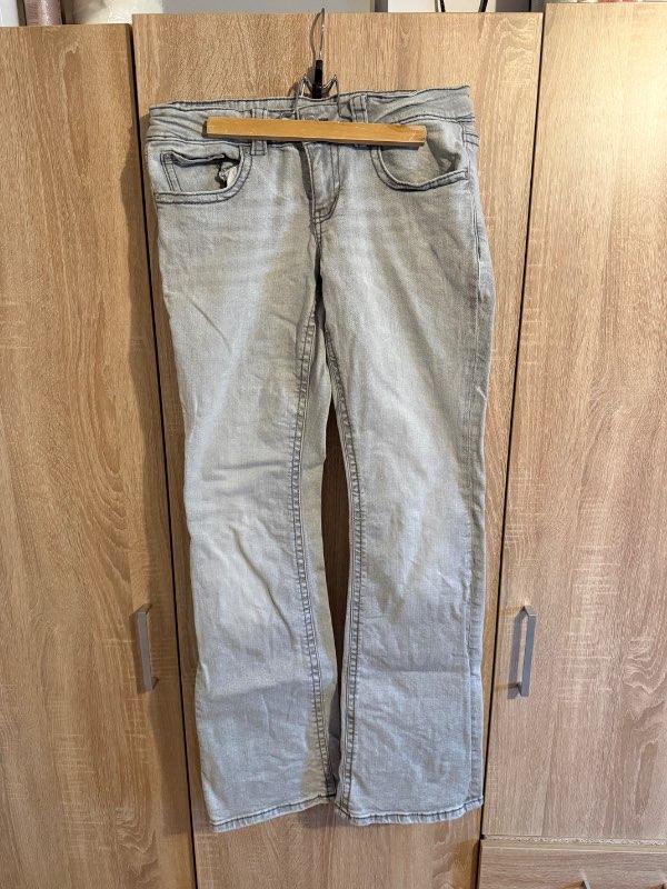 Gina Tricot gallabuxur