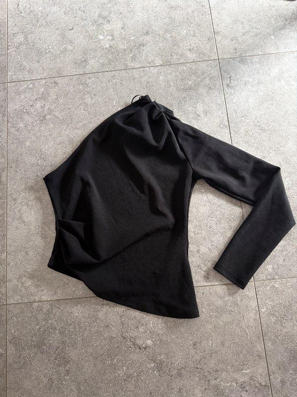 Gina tricot M one sleeve
