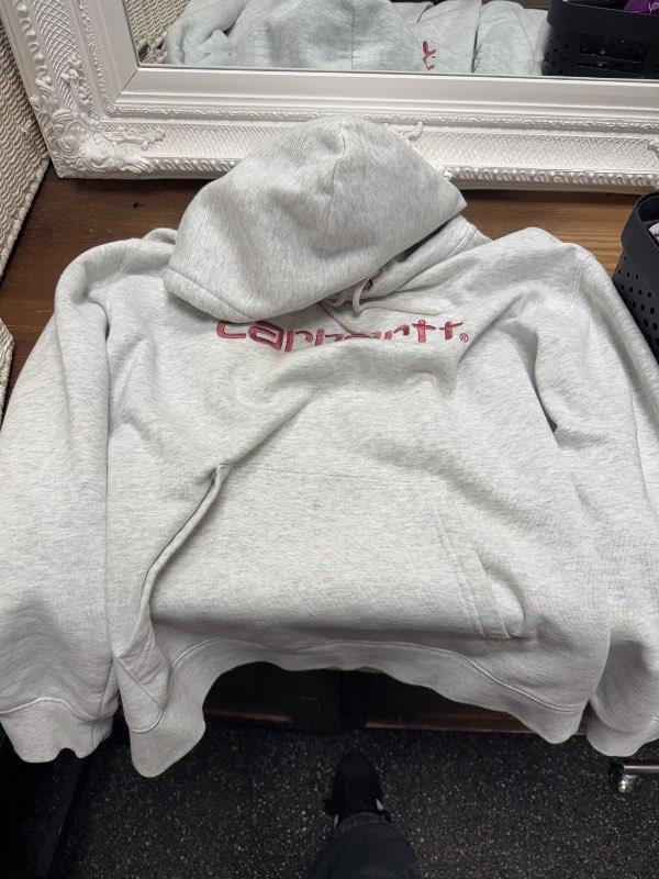 Grá Carhartt hettupeysa