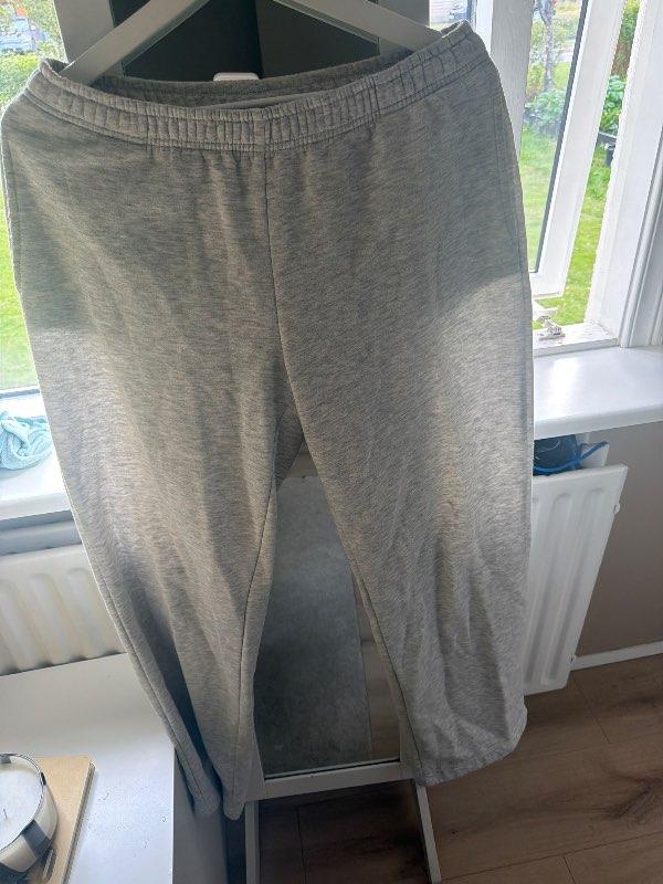 Gráar sweatpants