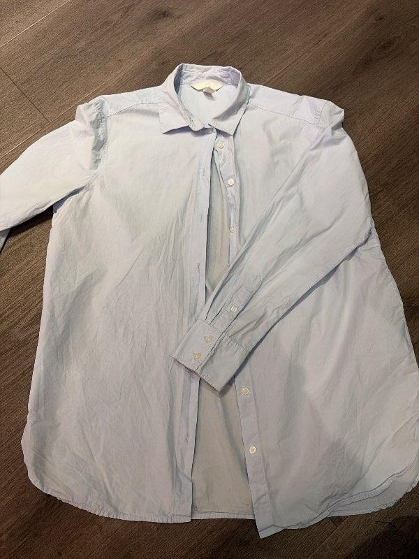 H&M blá skyrta