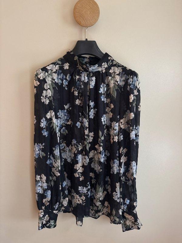 H&M blússa