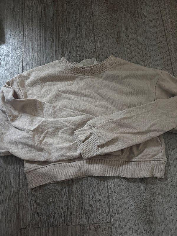 H&M croped peysa