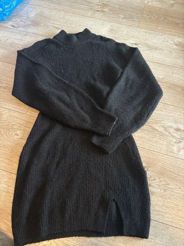 H&M peysa svört