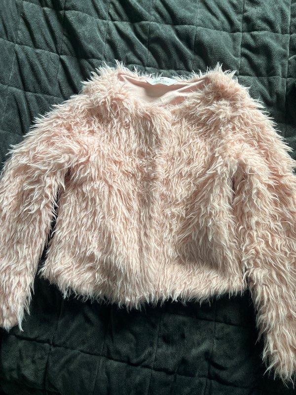 H&M pink sweater