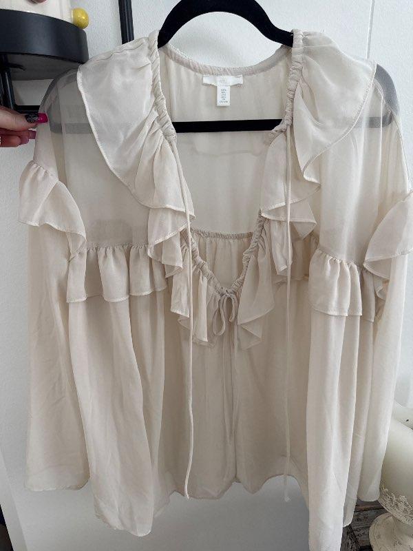 H&M skyrta kremuð