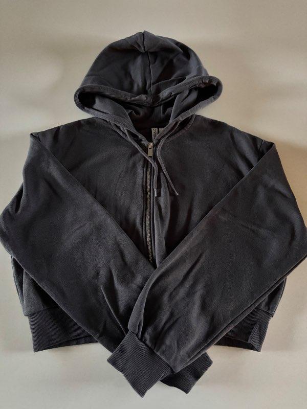 Hettupeysa H&m stutt