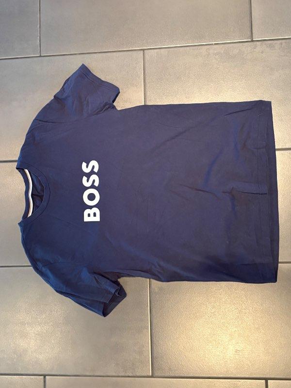 Hugo Boss bolur