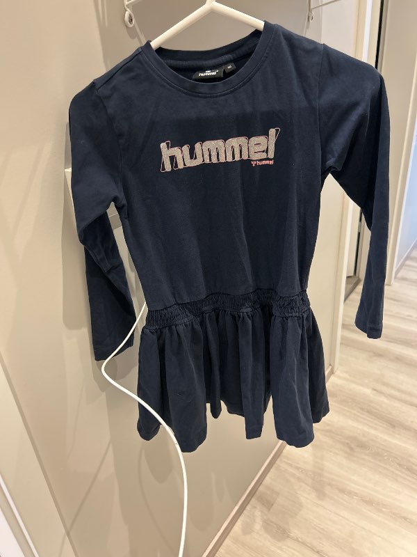 Hummel kjóll blár