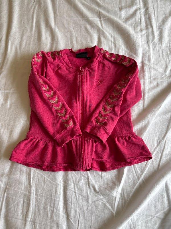 Hummel peysa