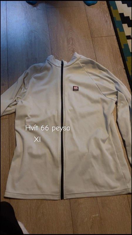 Hvít 66 Norður peysa