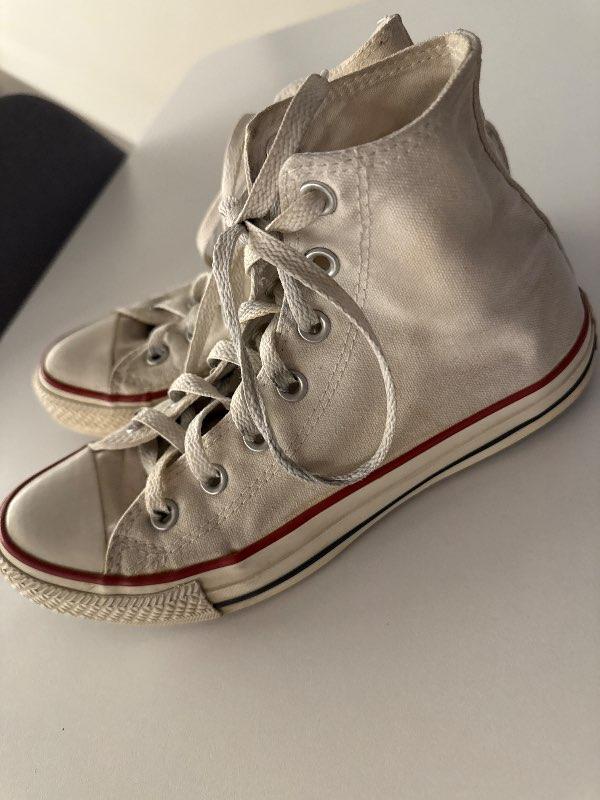 Hvítir converse