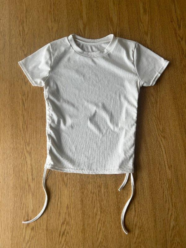 Hvítur bolur