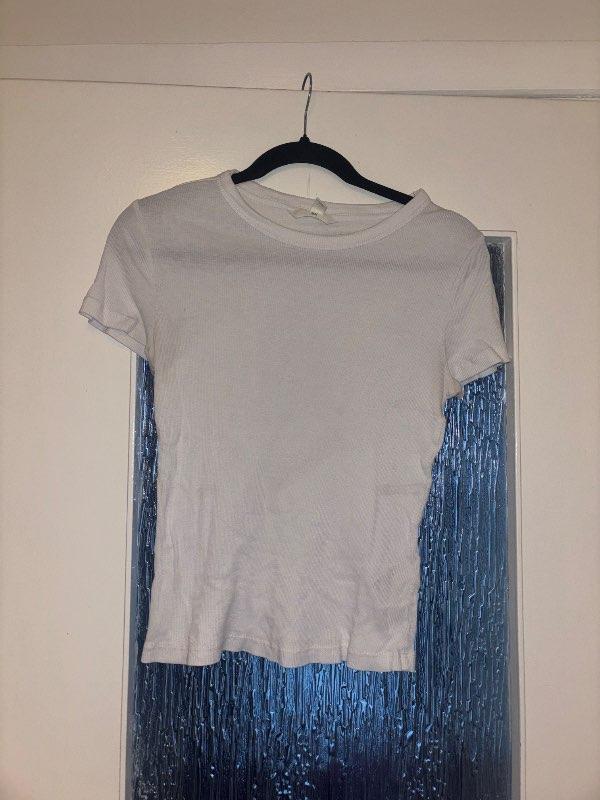 Hvítur h&m bolur
