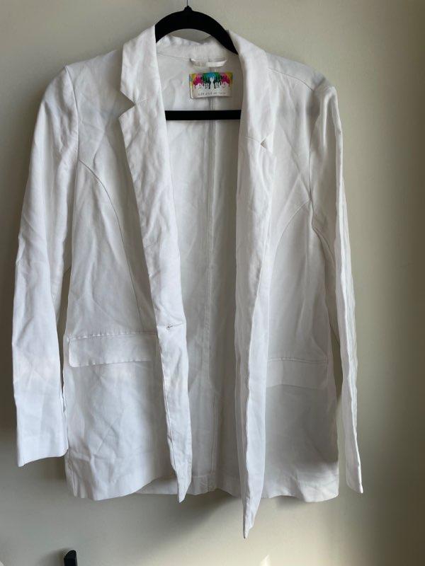 Hvítur léttur blazer