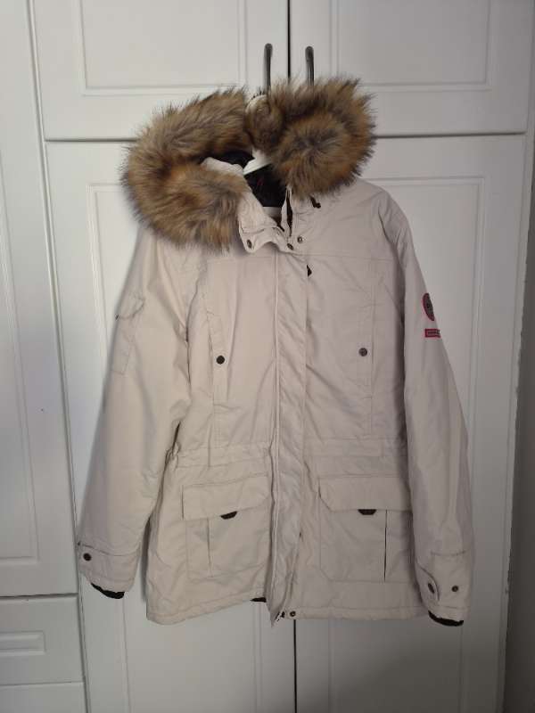 ICEWEAR úlpa hvít