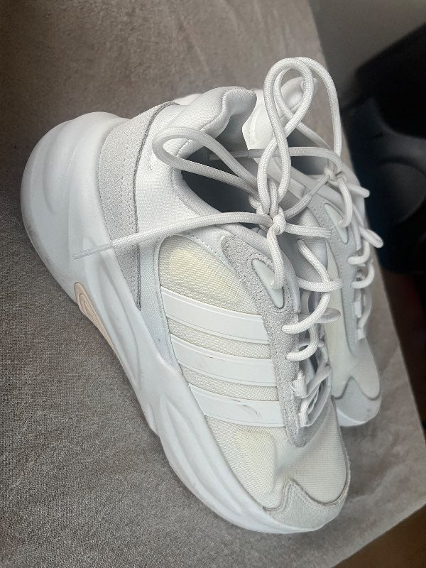 Adidas skór
