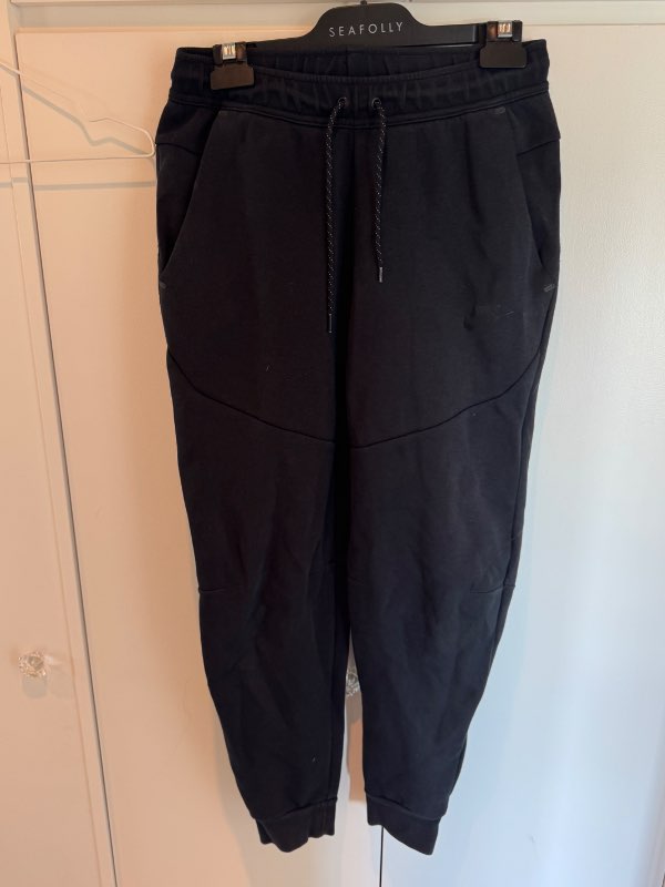 Nike tech s
