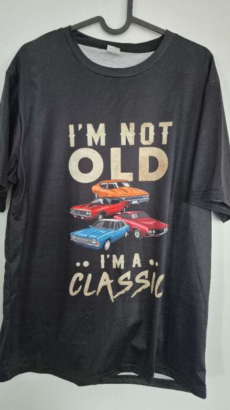 I'm not old bolur svartur