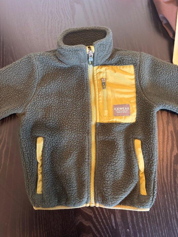 Ice wear peysa