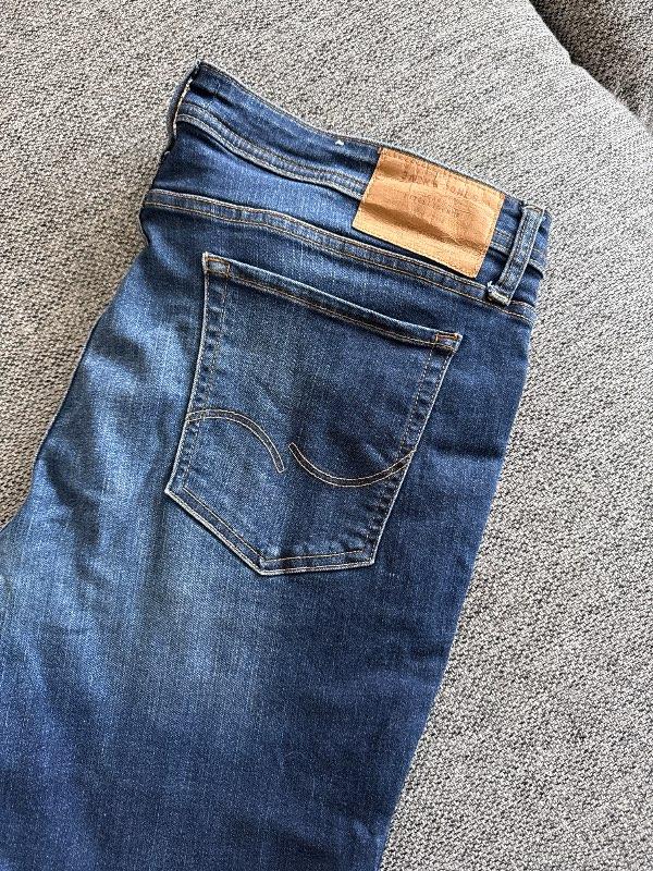 Jack and jones gallabuxur kk