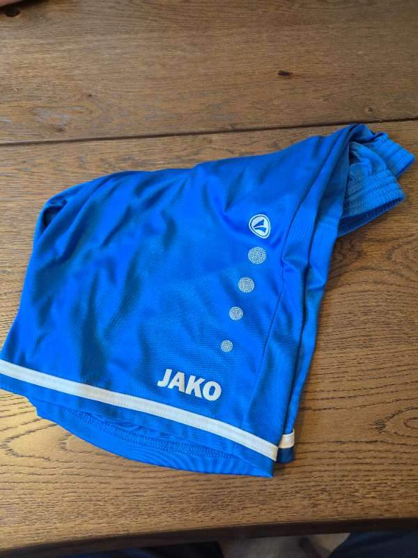 Jako bláar stuttbuxur